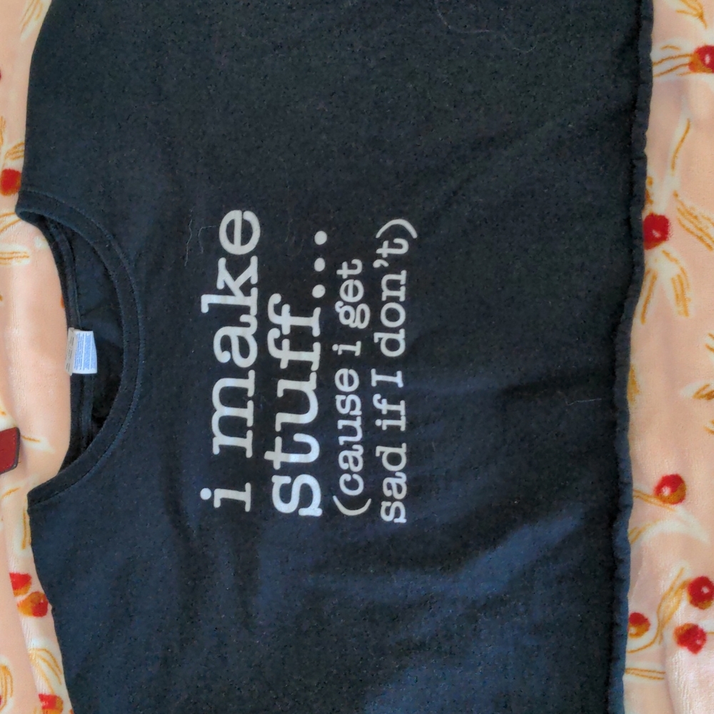 T-shirt black